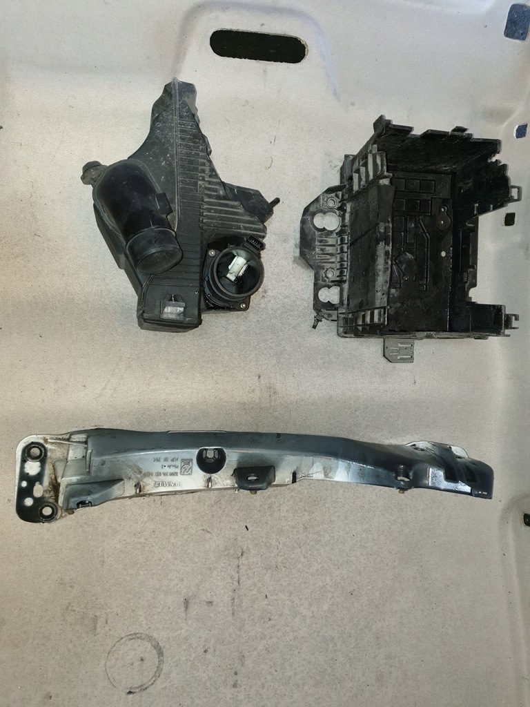 фото №2, Корпус аккумулятор renault clio iii 1.5 dci