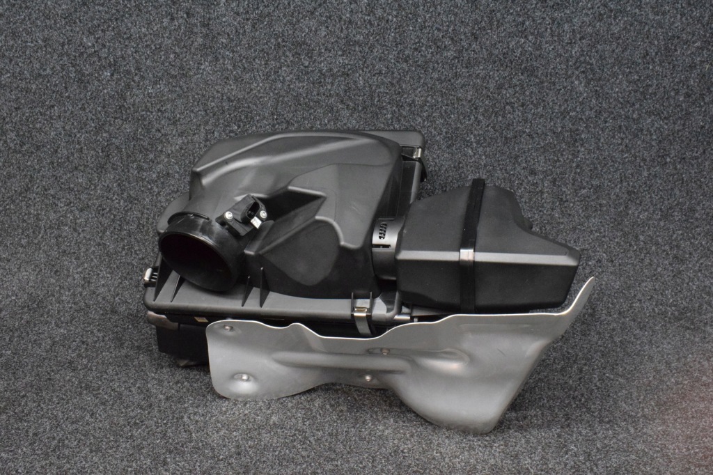 фото №1, Корпус фільтра датчик масової витрати повітря bmw z4 g29 m4.0 8662589