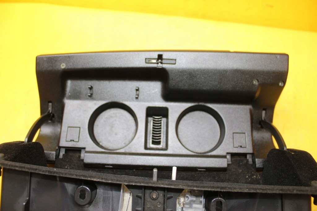 фото №7, Бардачок пасажира mercedes w210 a2106890791