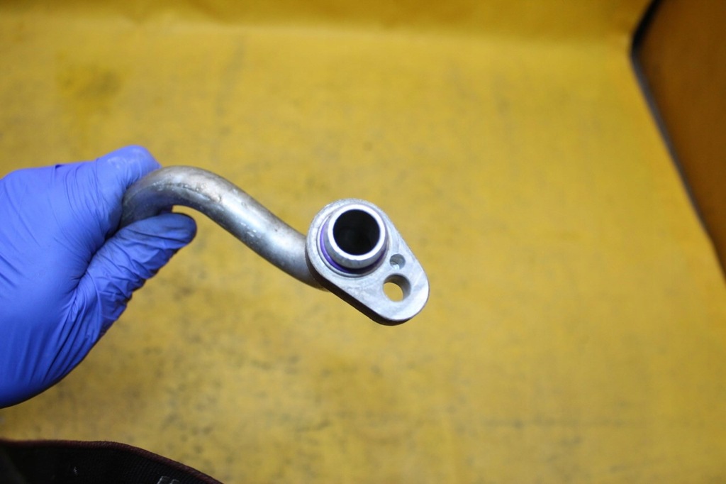 фото №4, Шланг кондиционера audi a4 b6 1.8 t 8e1260712l