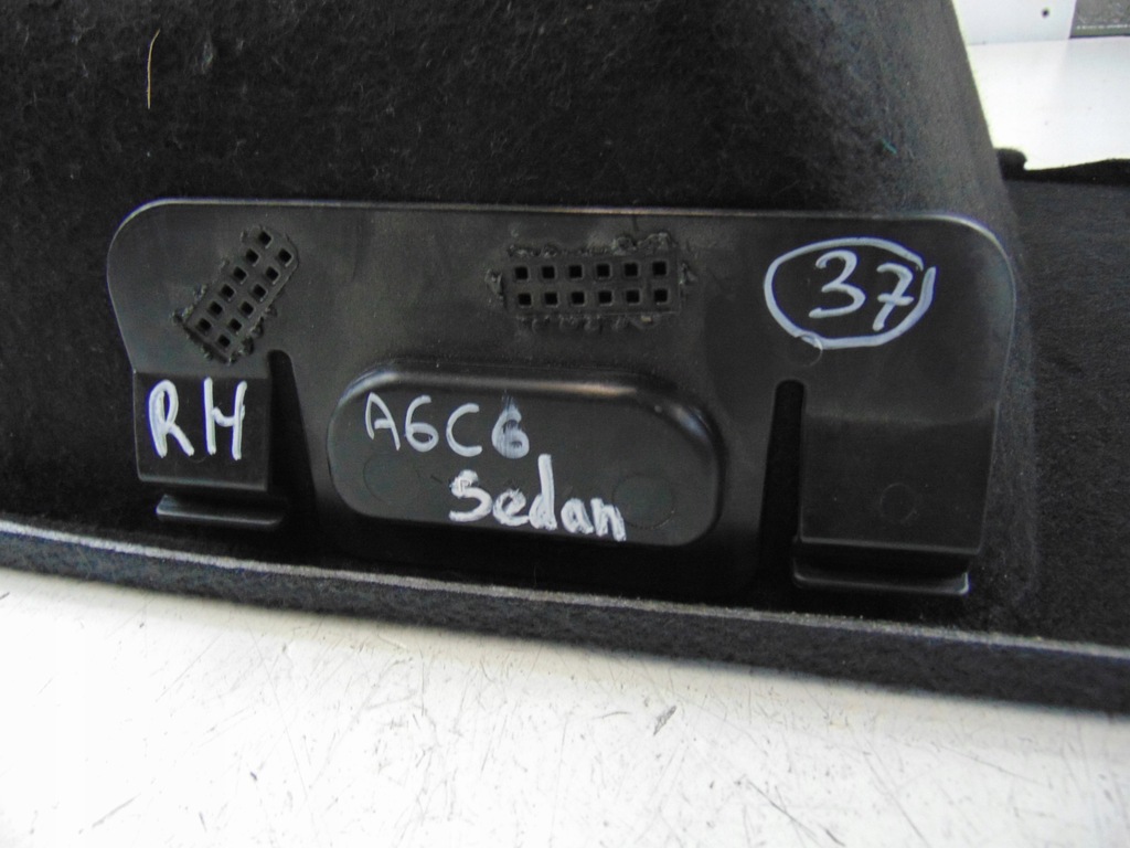 фото №6, Заглушка обшивка правый задняя audi a6 c6 sedan