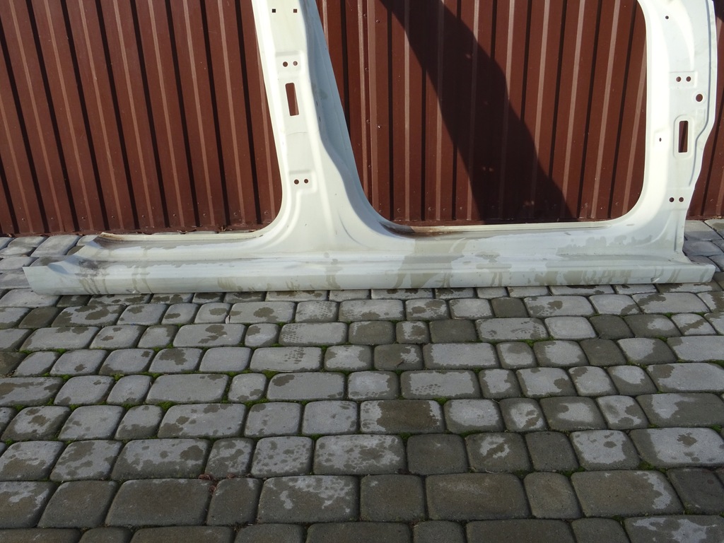 фото №1, Skoda rapid toledo iv порог правый sluper правый