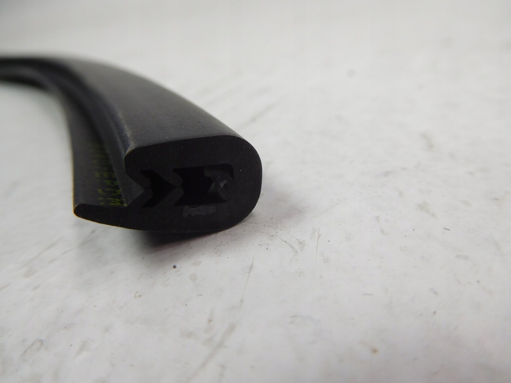 фото №5, Прокладка бічна скло задній lancia 1383242