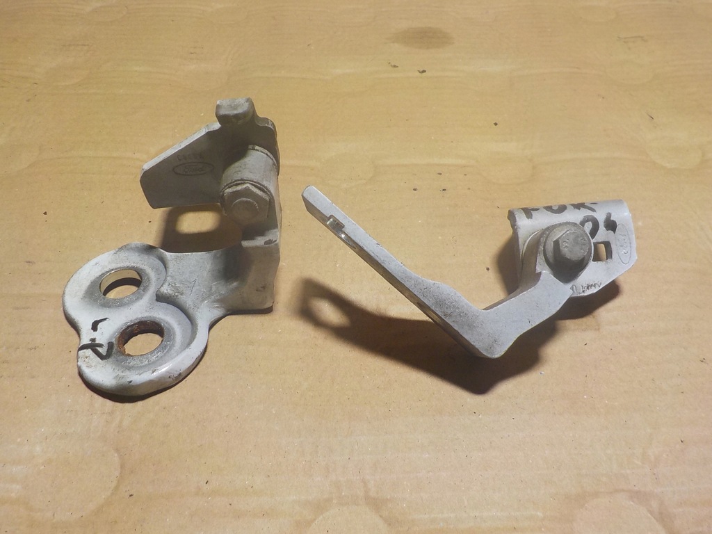 фото №2, Ford focus mk3 петлі капот перед