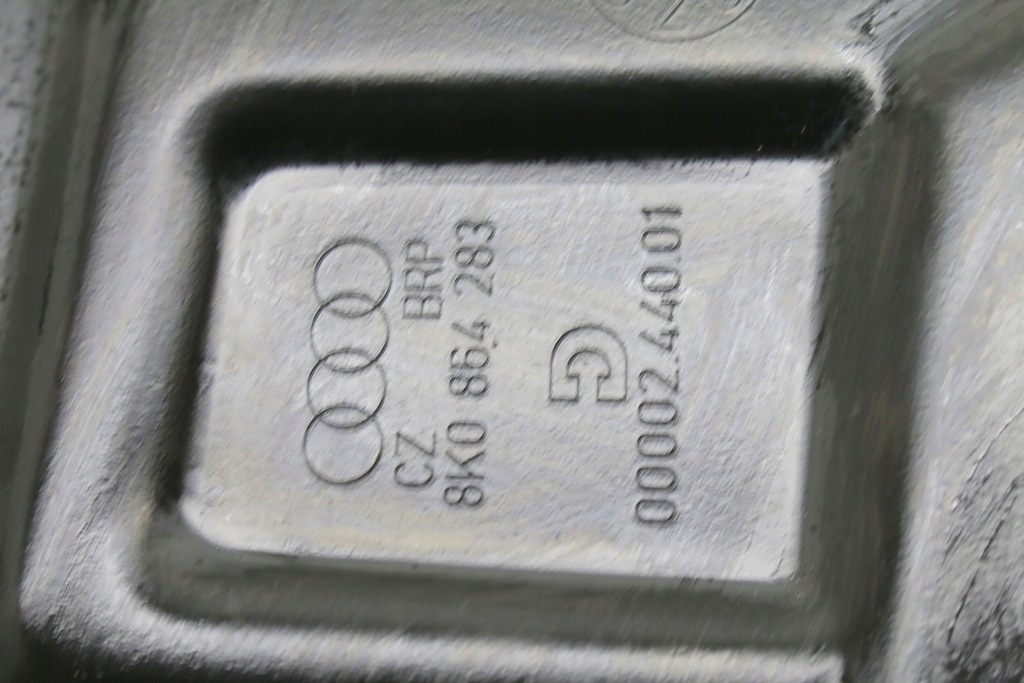 фото №4, Подлокотник audi a4 b8