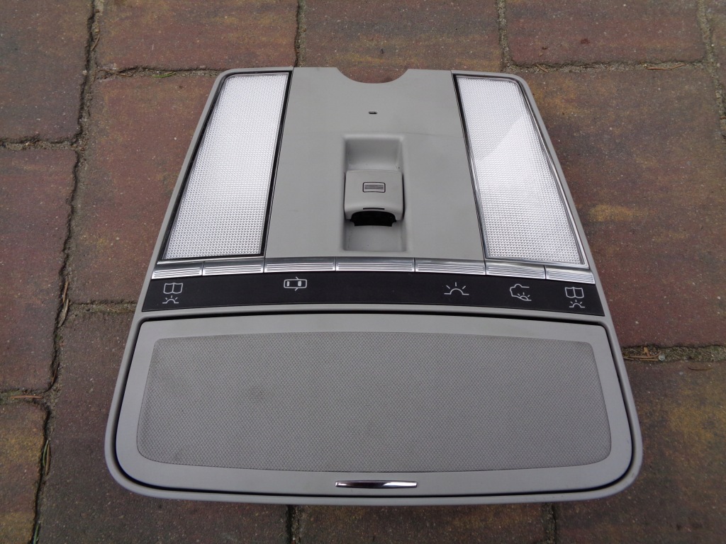 Купити Освітлення кабіни mercedes cl w216 2218204385