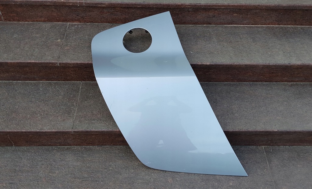 фото №1, Audi r8 420 защита накладка na крыло правый задний