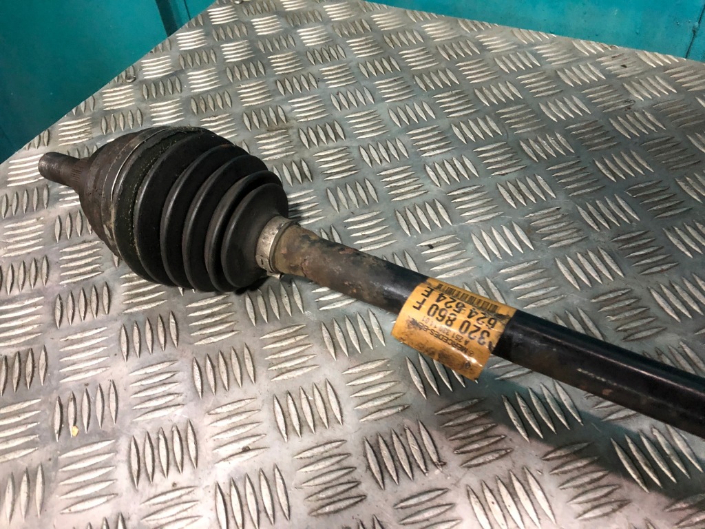 фото №4, Mercedes w251 r500 правая приводной вал 5,0 v8 a2513301401