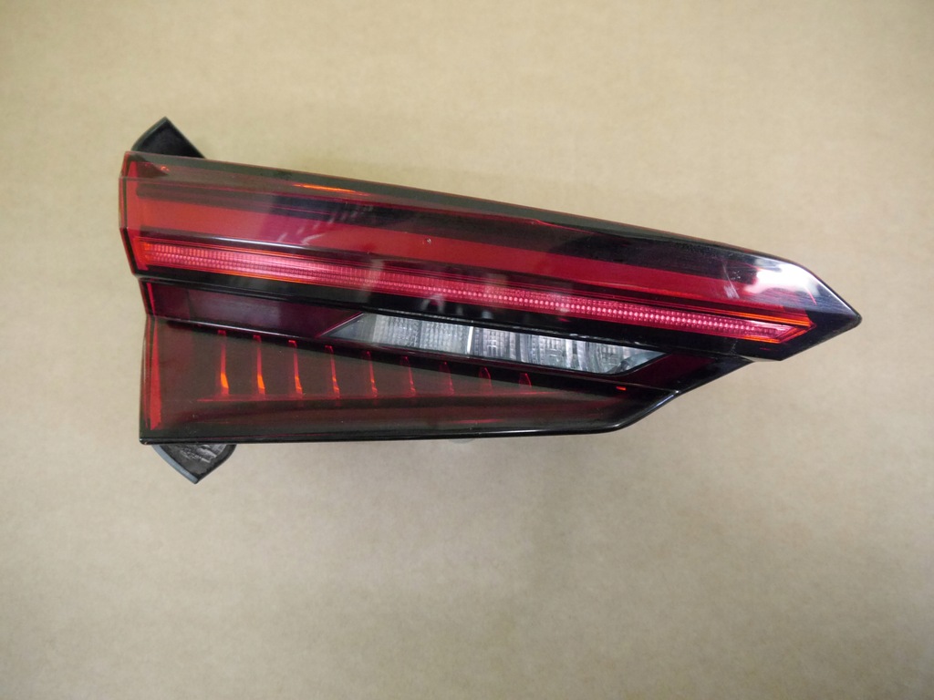 фото №1, Audi a5 8w лампа задняя led левая 8w6945093e