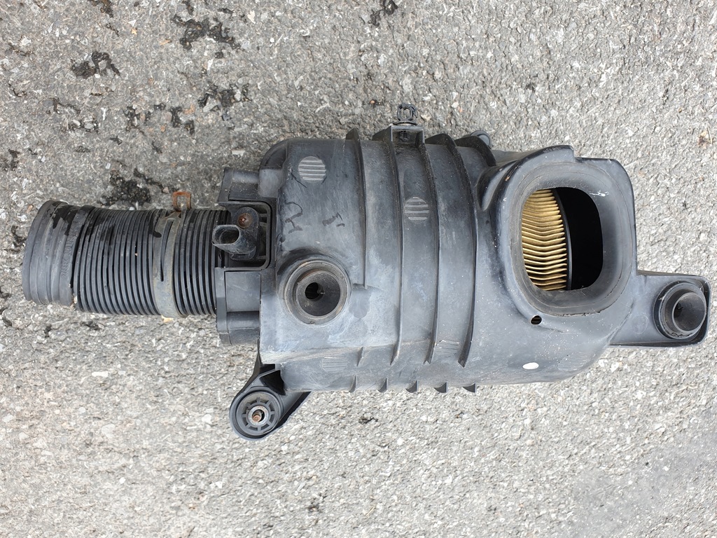 фото №8, Корпус фильтра воздуха датчик vw eos 2.0 fsi passat golf seat leon oryg.