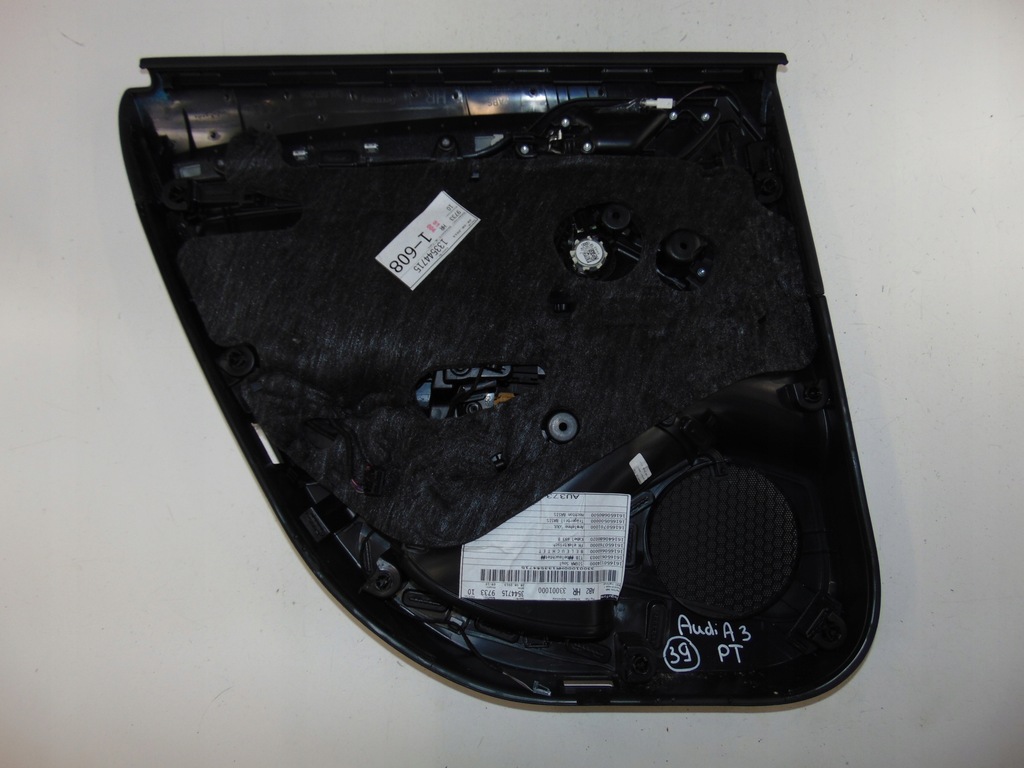 фото №9, Обшивка двері правий задня audi a3 sportsback 8v4