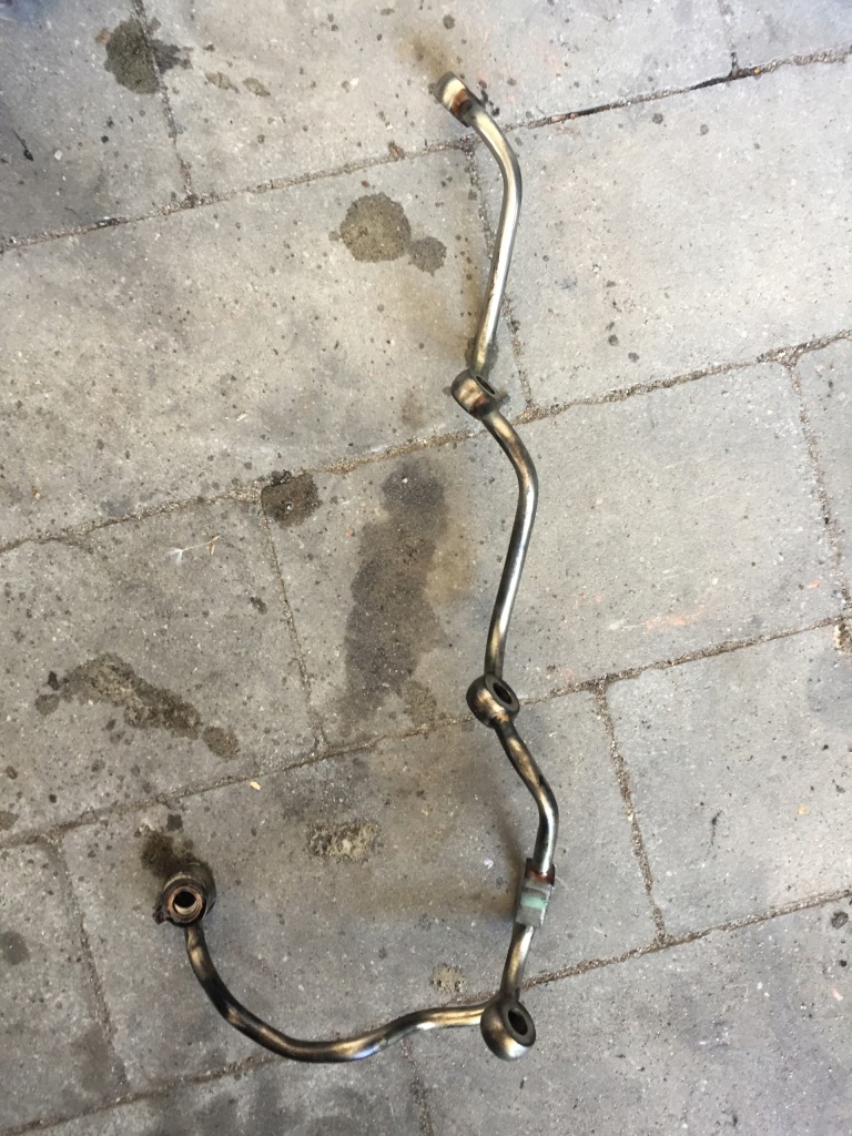 фото №1, Mitsubishi l200 2006- повернення палива дроти пального