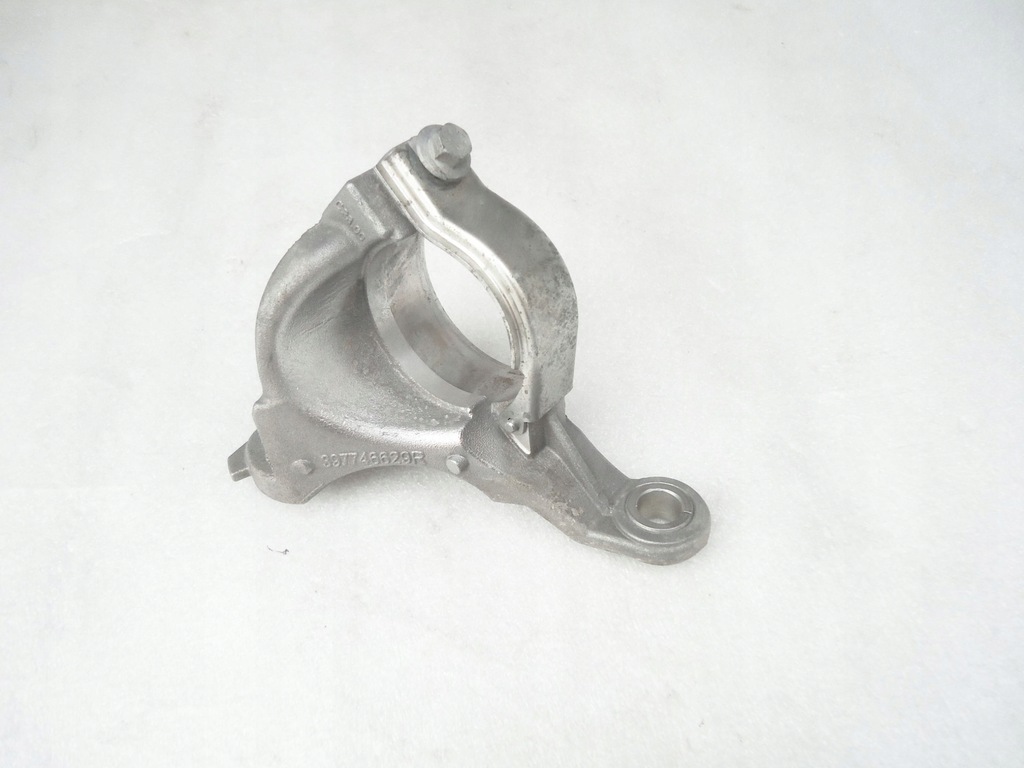 фото №1, Renault megane 1,5dci eur6 опора полуось автоматическая коробка передач