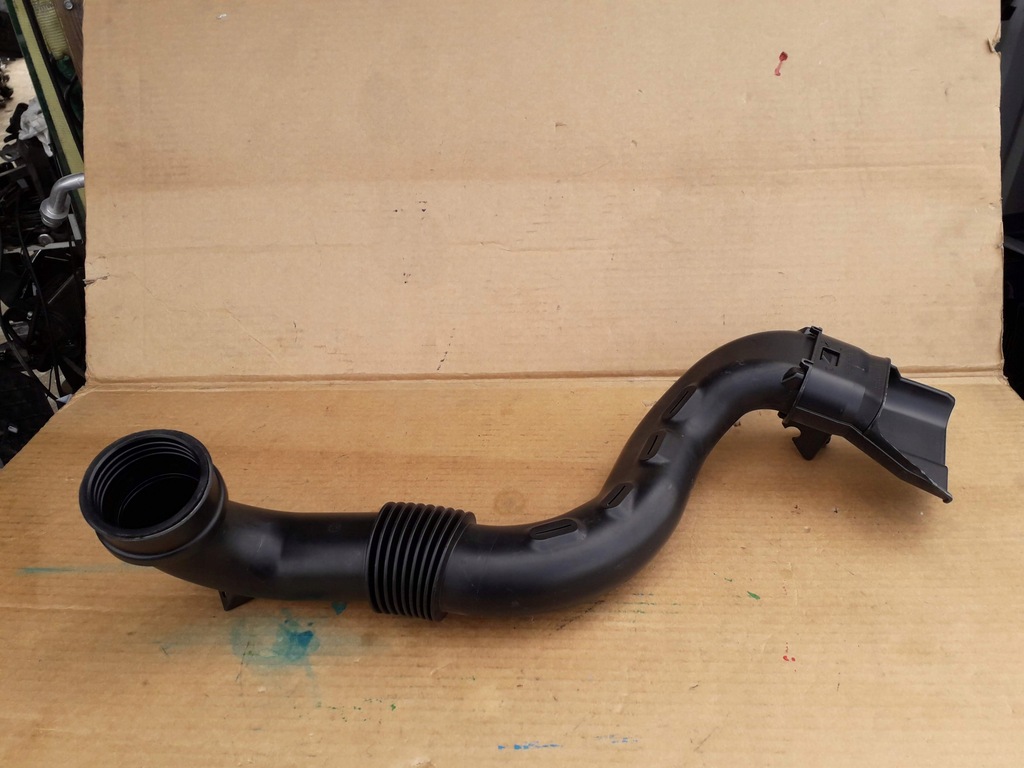 фото №2, Труба воздухозаборник ловушка dacia logan 2 sandero ii 13-