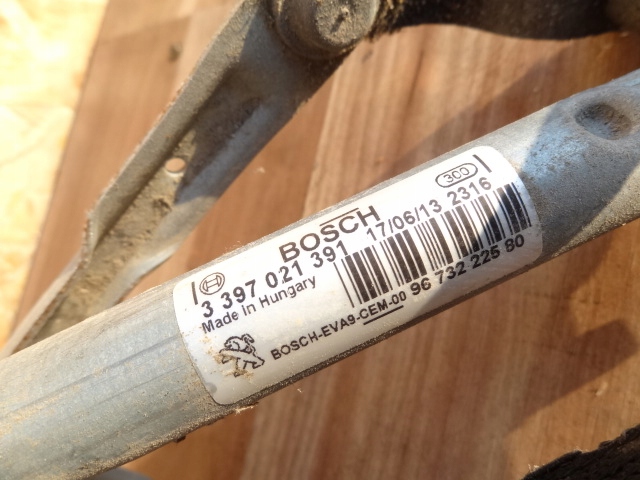 фото №5, Peugeot 208 2013 моторчик механизм дворник