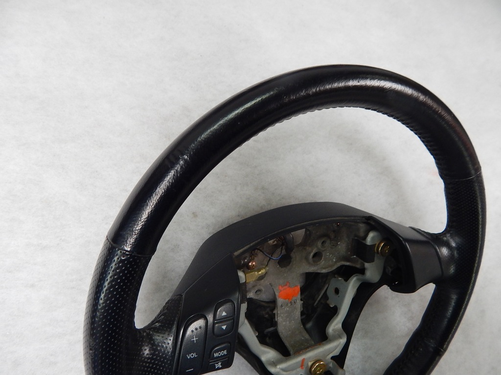 фото №4, Mazda 5 - воздуховод кожа oryg