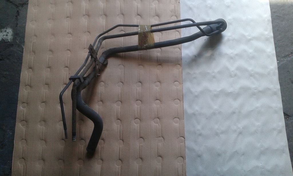 фото №1, Toyota prius ii 03-09 труба заливної