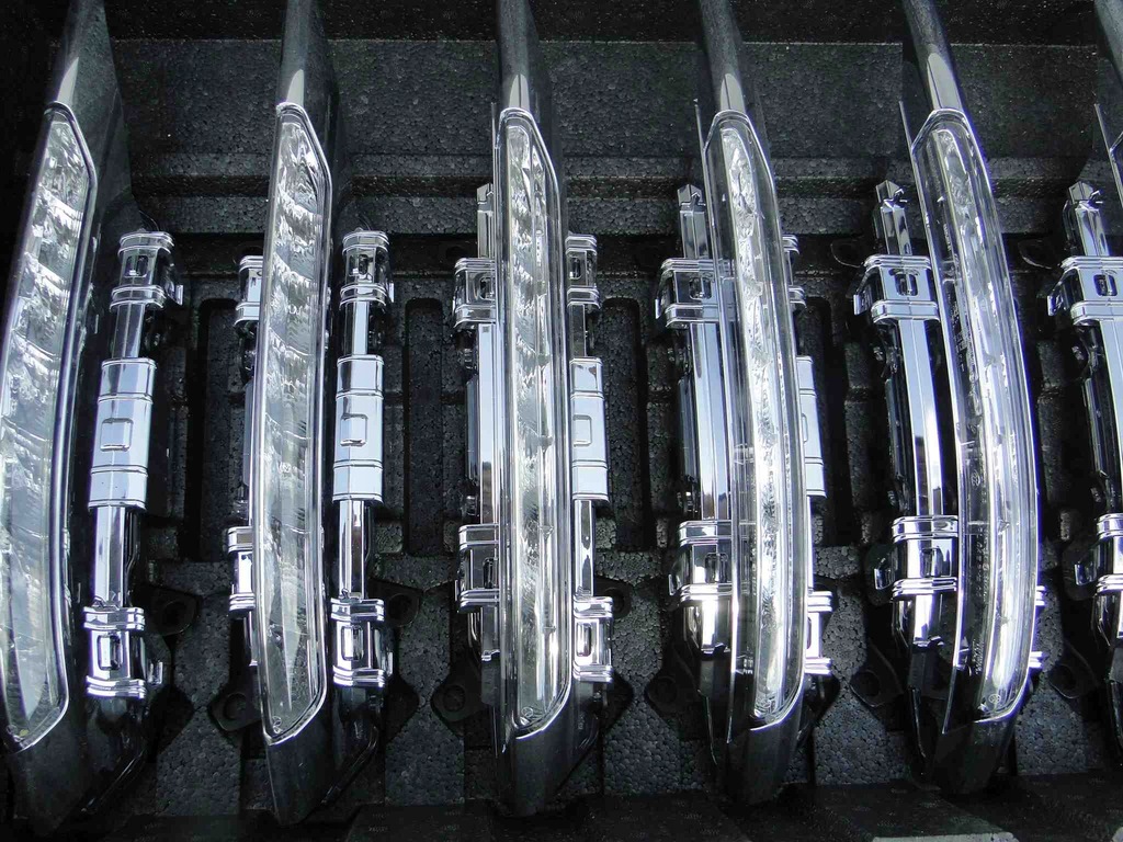 фото №13, Mercedes r klasa w251 led w бампер передній 251