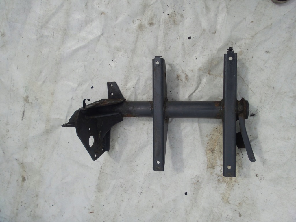 фото №1, Кронштейн труба трубка кронштейн кронштейн крыла правое daf 45 lf колеса 17,5