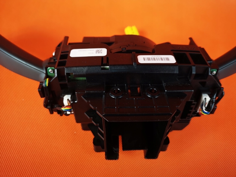 фото №11, Volvo v40 ii перемикачі поворотник стрічка подушка безпеки комплект