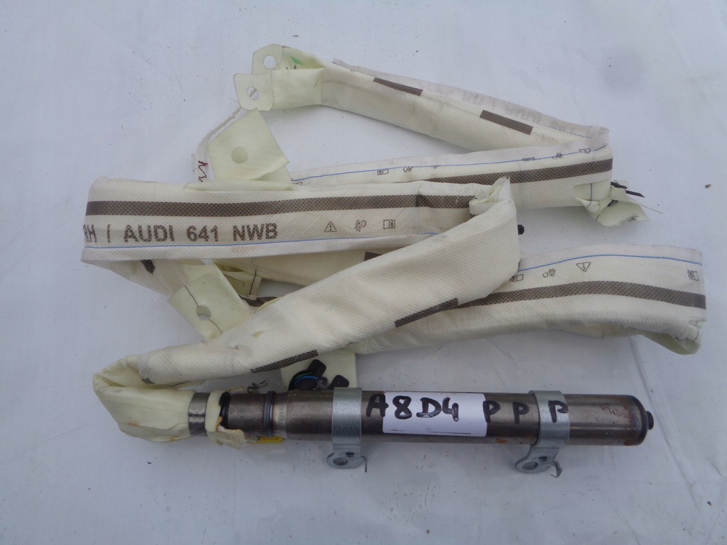 фото №1, Шторка безопасности правая audi a8 d4