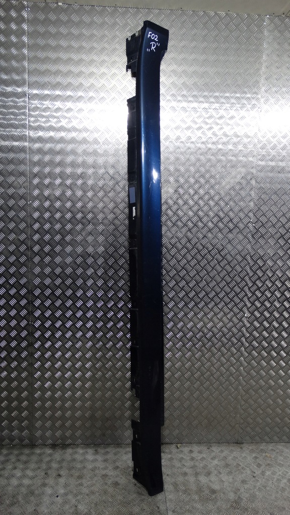 фото №1, Bmw оригинальный номер 7185044 накладка молдинг порог