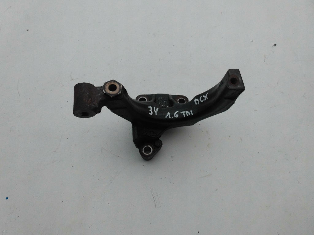 Купить Volkswagen оригинальный номер 04l131425a кронштейн кронштейн dpf