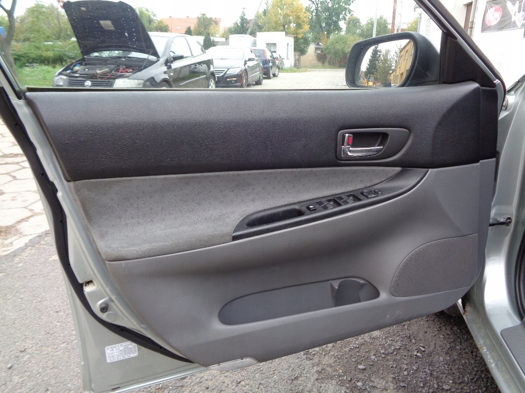 фото №7, Сиденья заднее сиденье обшивки mazda 6 hb 02-05 europa компьютер.