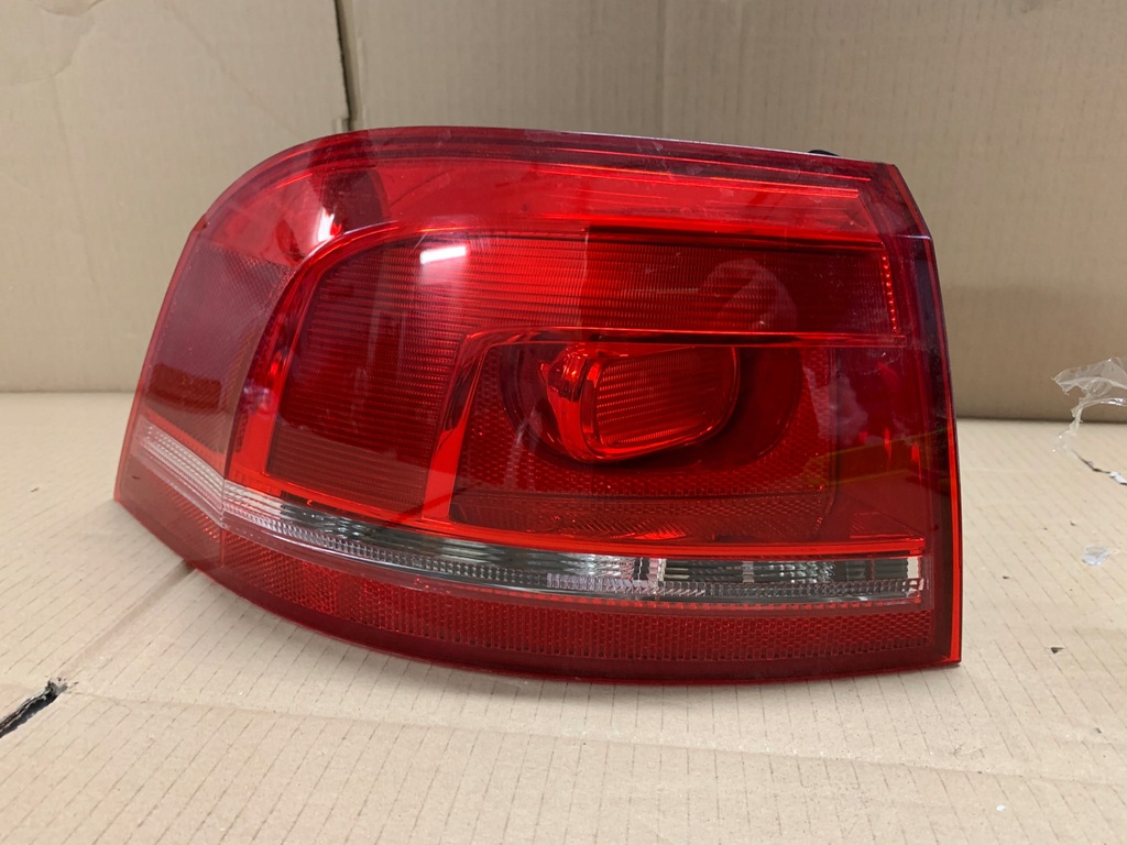 фото №1, Vw passat b7 sedan задняя левая лампа