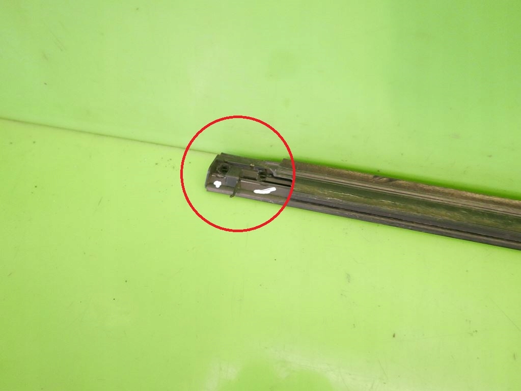 фото №5, Молдинг ущільнювач ліва задня mazda premacy i cp fl