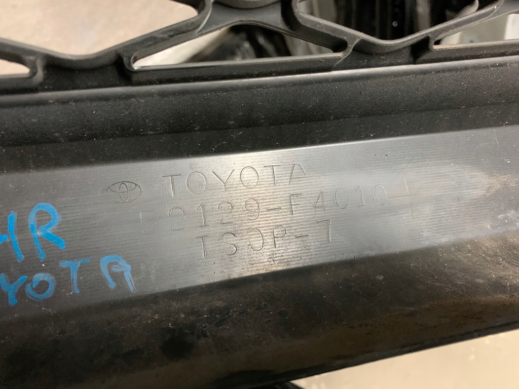 фото №7, Toyota chr бампер передній dol