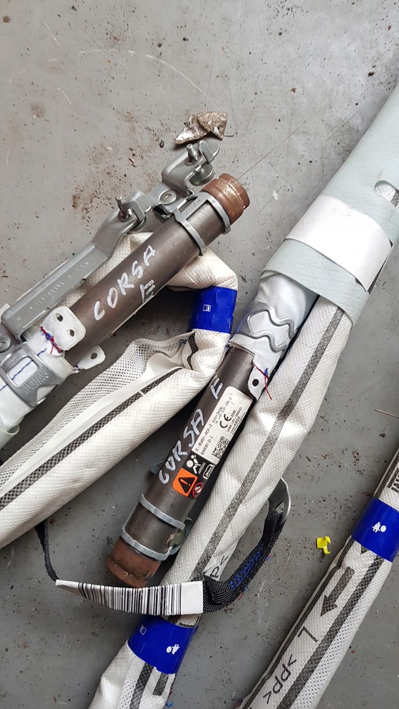 фото №2, Шторка безопасности opel corsa e 5d l,,r