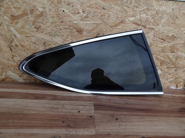 фото №1, Kia ceed ii 2017 gt lift 3d стекло боковая правый задняя