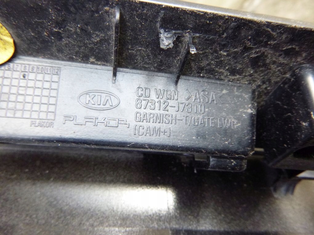 фото №5, Kia ceed iii kombi sw 18- накладка крышка багажника задняя