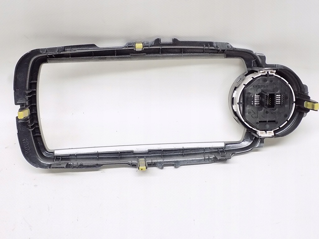 фото №3, Рамка радио переключатель toyota yaris iii 11-14