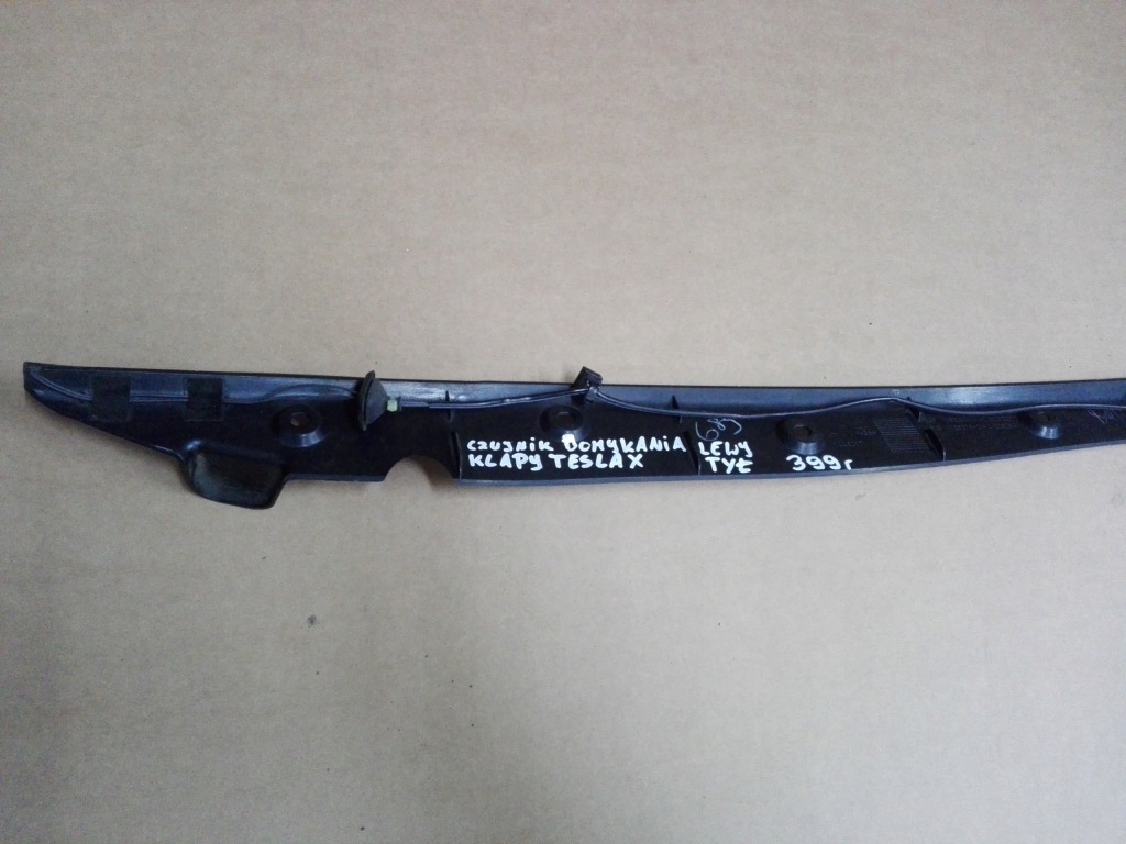 Tesla x молдинг датчик крышки левое  задняя 1056299-00-c в Украине