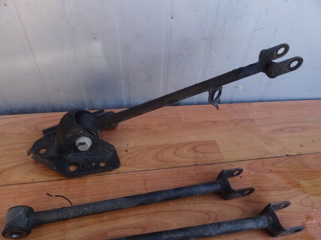 фото №3, Dacia duster ii 19r 4x4 рычаг задний правый комплект