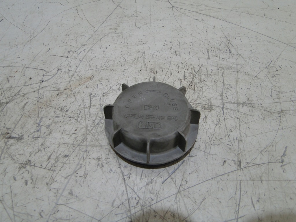 фото №1, Carnival 2 ii 01-06 заглушка лампы фара