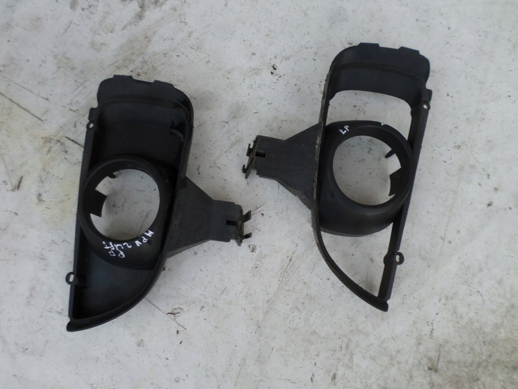 фото №1, Решётка противотуманной фары правая левая mazda mpv ii lift