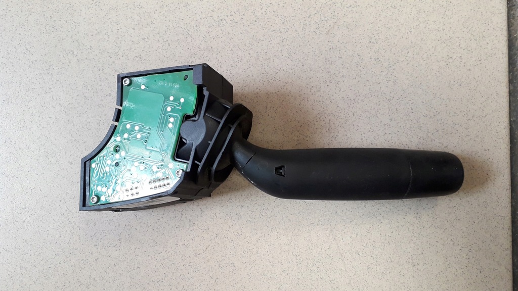 фото №13, Mazda 2 ii 02-07 перемикач двірник 01242500