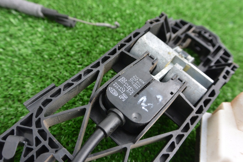 фото №11, Замок дверь перед задняя левый правый vw passat b7 usa