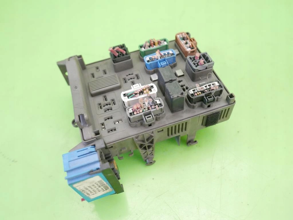 фото №7, Коробка запобіжників renault laguna ii 2.0 16v