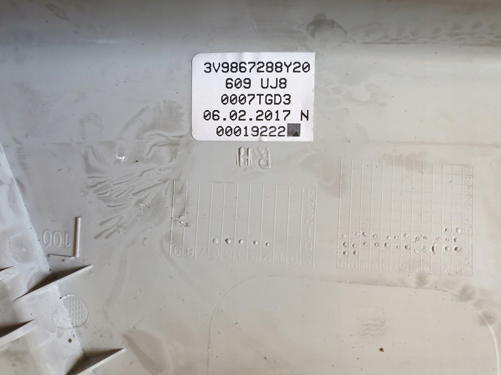 фото №6, Skoda superb iii kombi 3v9 защита стойка обшивка