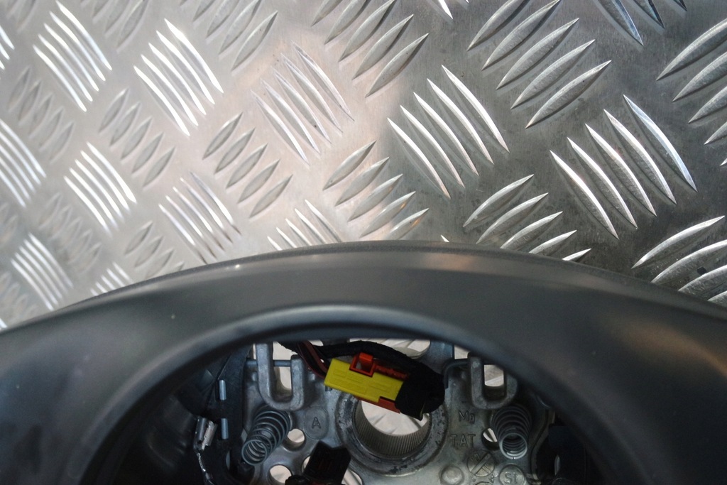 фото №5, Повітропровід czarna шкіра porsche panamera r48