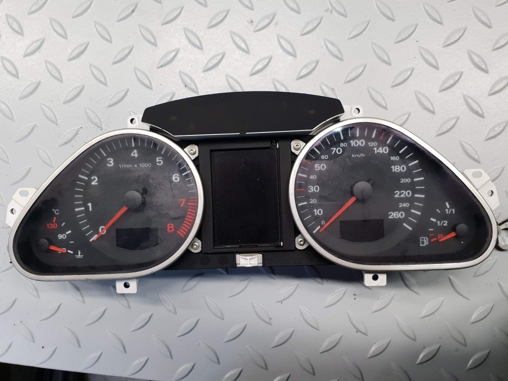 фото №1, Лічильник прилади audi оригінальний номер 4f0920900m