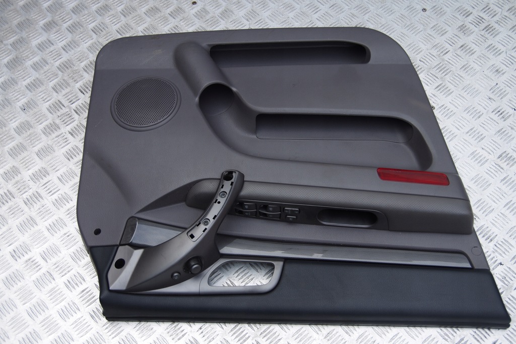 фото №4, Обшивка оббивка двері ssangyong rodius