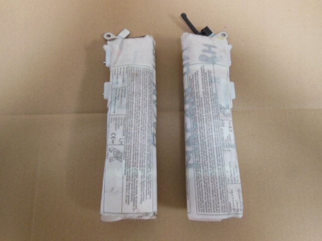 фото №1, Подушка боковая rh lh porsche macan 95b lift