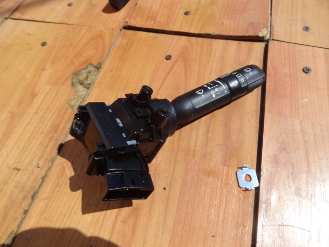 фото №1, Kia picanto iii 2017 переключатель дворник правый