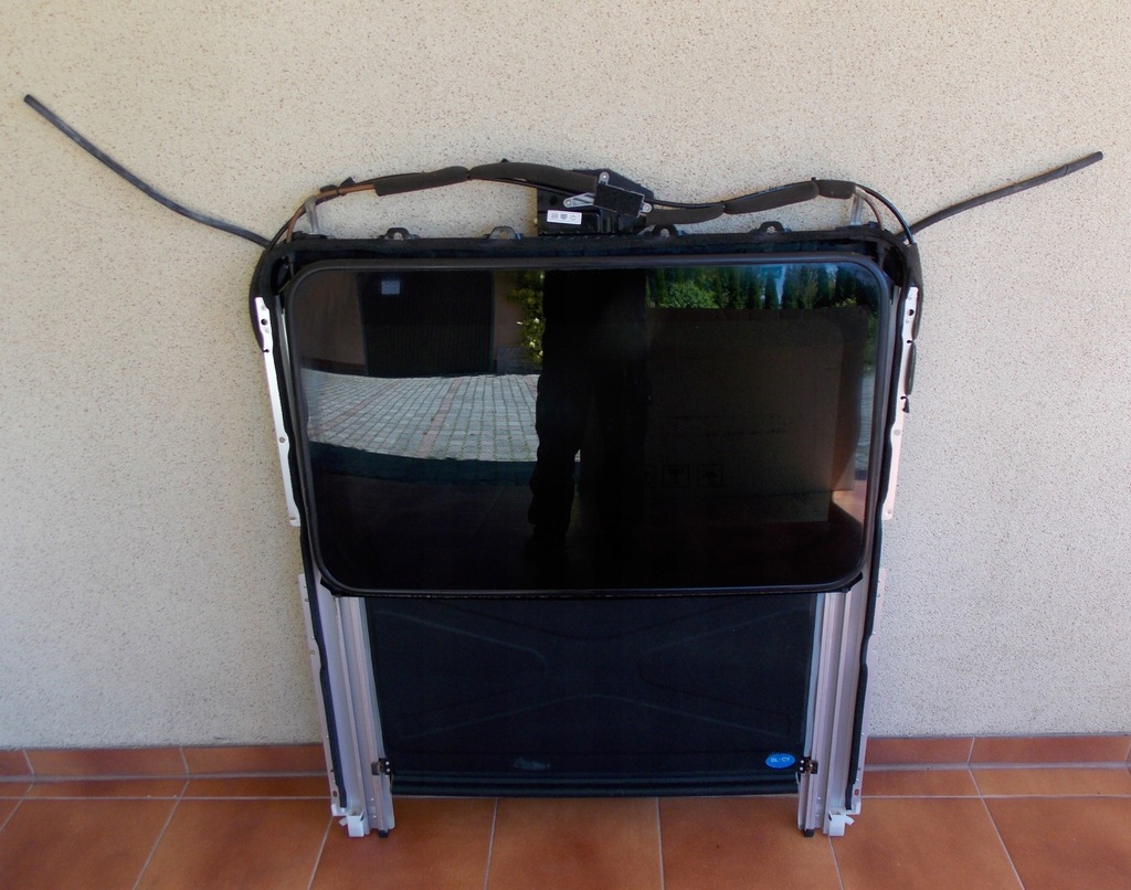 фото №1, Kia sorento i 06-09 lift люк kpl.