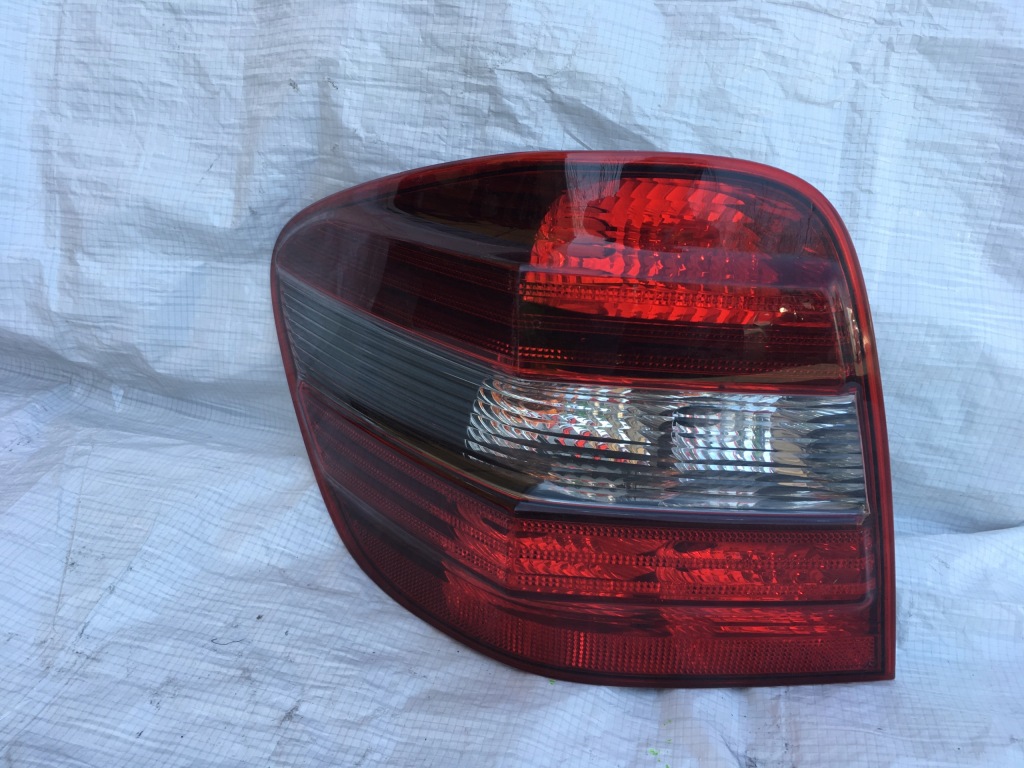 Купить Mercedes ml 164 лампа задняя левая